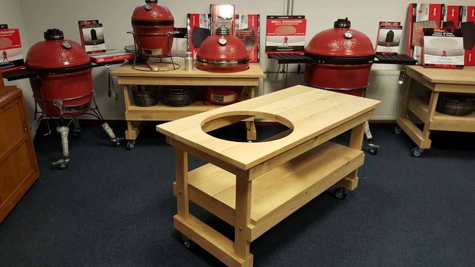 Buitenkeukens en tafels