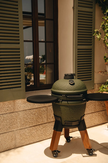 Kamado barbecues